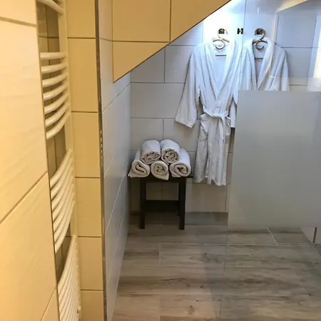 Erlauf - Ursprung, - 6 Personen, Outdoorsauna Mit Bachzugang * Mitterbach